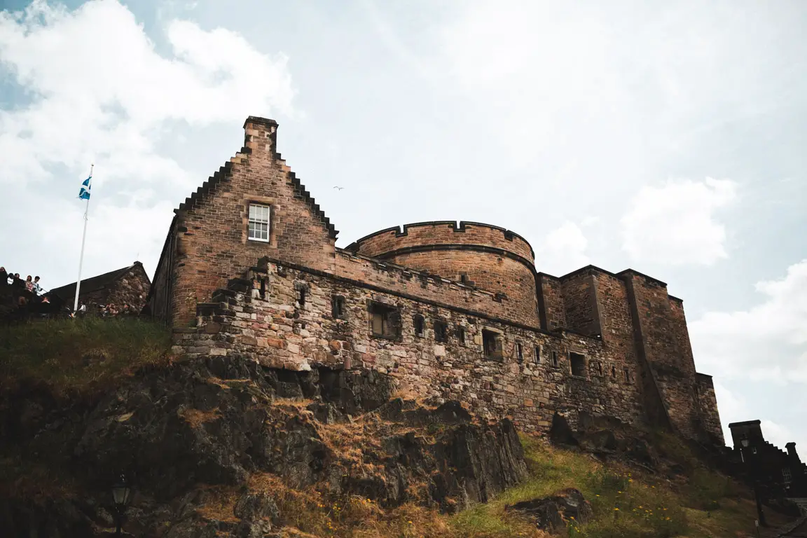 A view looking up at Edinburgh Castle from the Edinburgh Farmers Market.