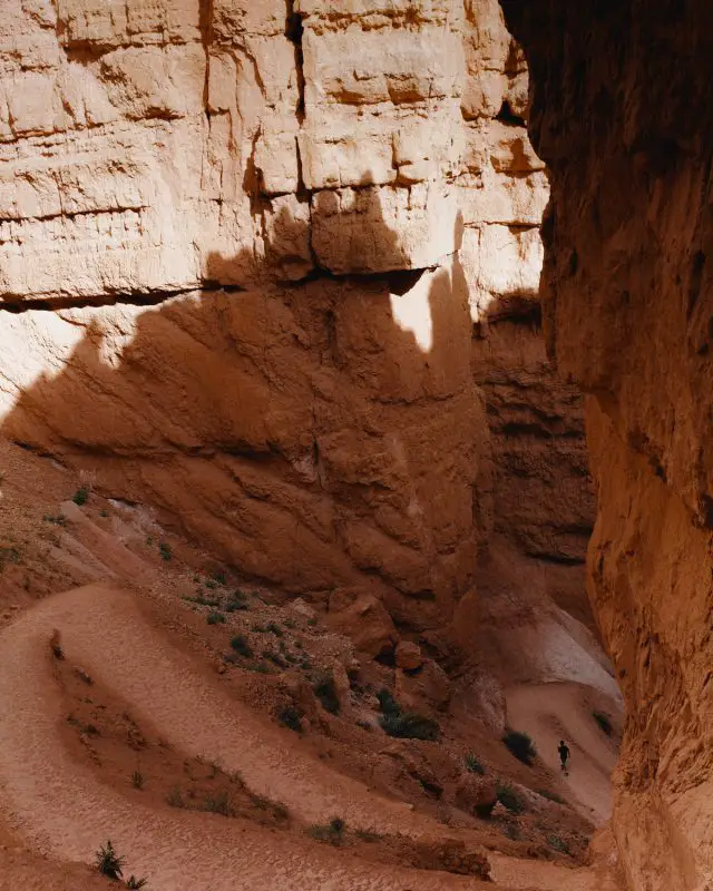 One day in bryce canyon, 1 day in bryce canyon, bryce canyon 1 day itinerary, bryce canyon itinerary, bryce canyon national park, bryce canyon, navajo loop trail, queens garden trail, bryce canyon scenic drive, sunset point, sunrise point, bryce point, inspiration point, rim trail, wall street, things to do in bryce canyon, where to stay in bryce canyon, best time to visit bryce canyon, bryce amphitheater