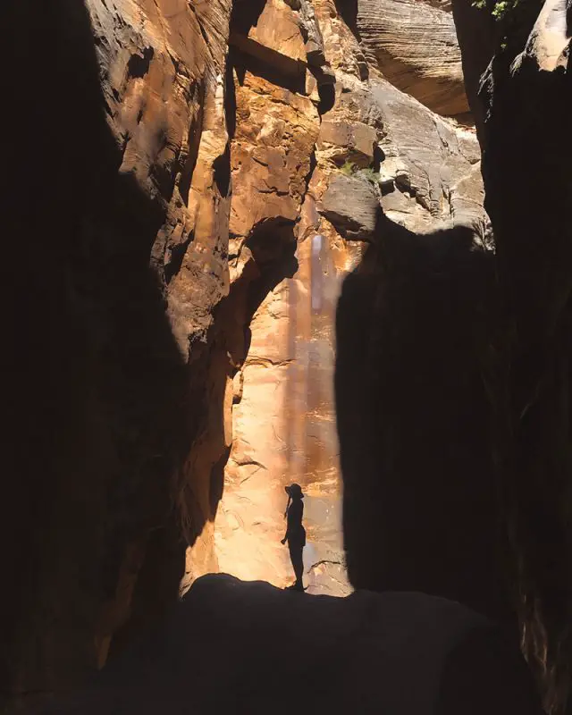 The narrows hike, zion narrows hike, how to hike the narrows, zion narrows, the narrows, zion national park hikes, best hikes in zion national park, the narrows zion, the narrows utah, the narrows wall street, complete guide for hiking the narrows,