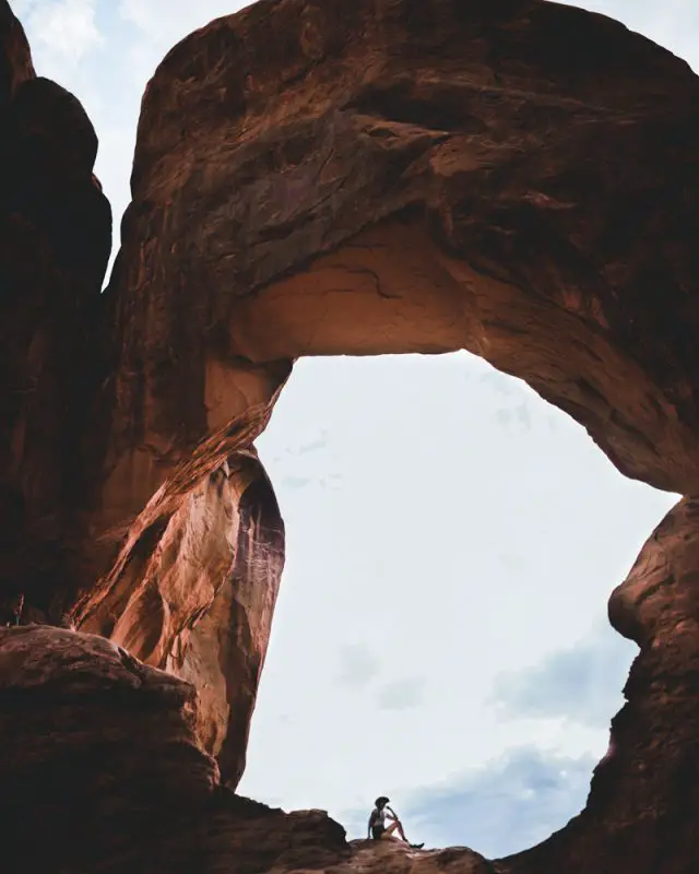 best hikes in arches national park, best hikes in arches, hikes in arches national park, hikes in arches, arches hikes, arches national park hikes, arches national park, moab, moab utah, utah national parks, utah mighty five, sand dune arch, turret arch, devils garden, devils garden primitive loop, double arch, broken arch, delicate arch, fiery furnace, tower arch,