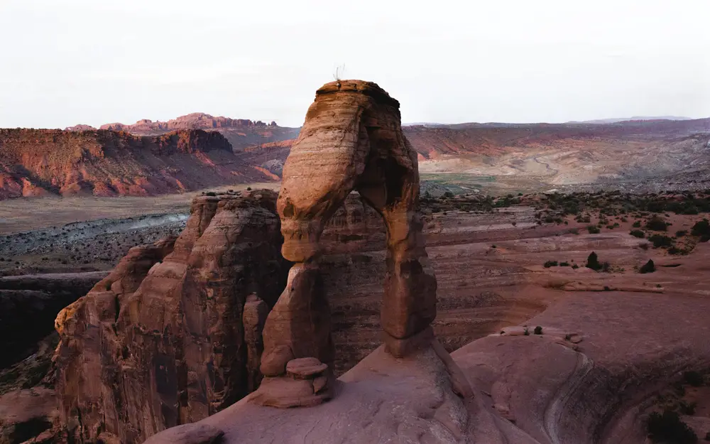 best hikes in arches national park, best hikes in arches, hikes in arches national park, hikes in arches, arches hikes, arches national park hikes, arches national park, moab, moab utah, utah national parks, utah mighty five, sand dune arch, turret arch, devils garden, devils garden primitive loop, double arch, broken arch, delicate arch, fiery furnace, tower arch,