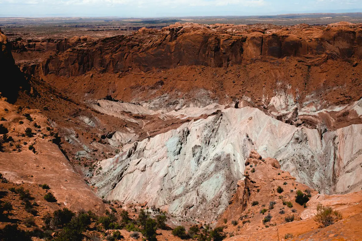 Canyonlands national park, one day in canyonlands, canyonlands itinerary, canyonlands one day itinerary, a day in canyonlands, canyonlands national park itinerary, arches national park, dead horse point state park, green river overlook, shafer canyon overlook, white rim road, upheaval dome trail, island in the sky, the needles, the maze, moab, utah, moab utah, grand view point, white rim overlook, aztec butte, whale rock, druid arch